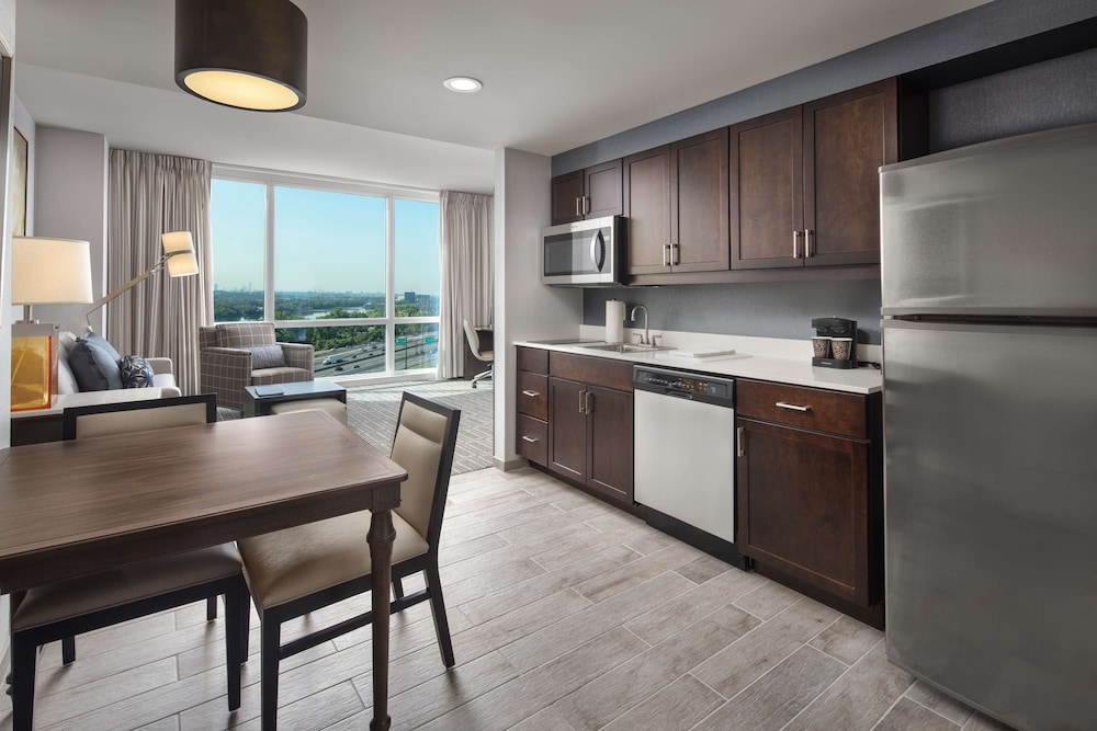 Homewood Suites by Hilton Teaneck Glenpointe - photo 20