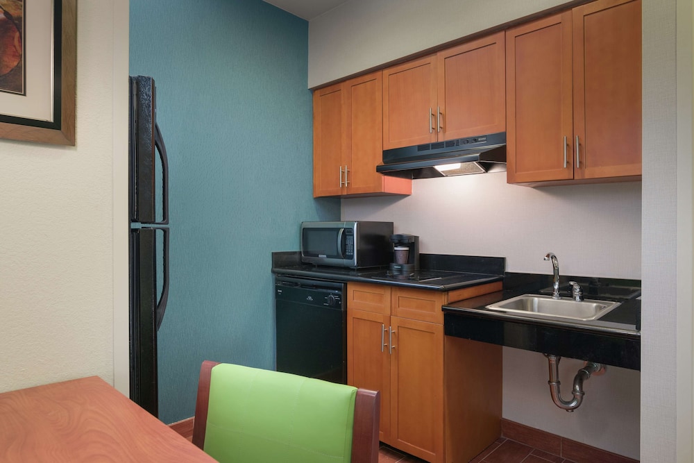 Homewood Suites by Hilton Virginia Beach Norfolk Airport - photo 12
