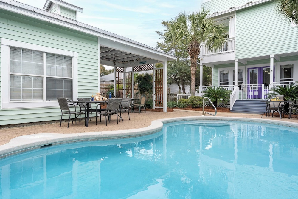 Kool Beanz by Avantstay Private Pool Near Beach — hotel in Destin