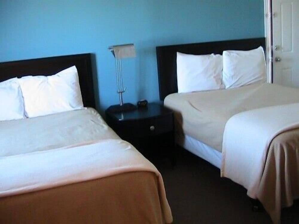 Shore Point Motel - photo 16