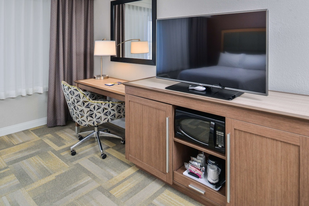Hampton Inn & Suites Altoona Des Moines - photo 37
