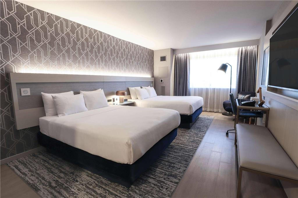 Radisson Plaza Hotel at Kalamazoo Center - photo 32