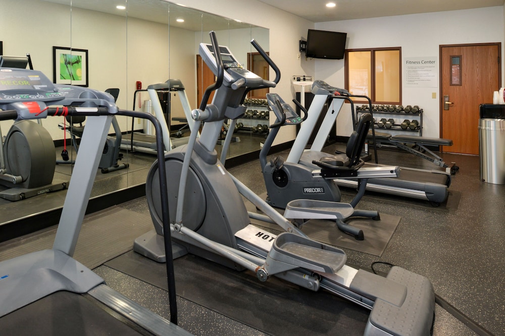 Holiday Inn Express & Suites Omaha West by IHG - photo 23