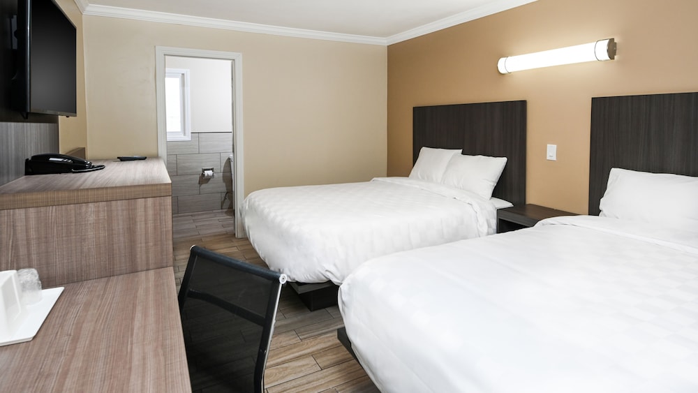 Sea Rock Inn Long Beach - photo 13