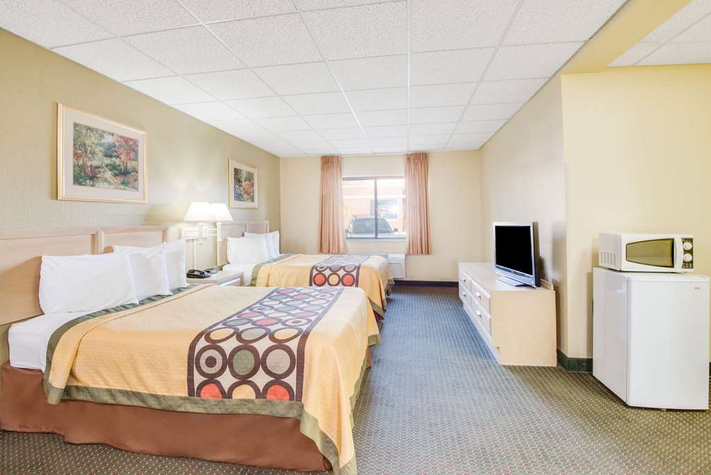 Super 8 by Wyndham Port Clinton - photo 10