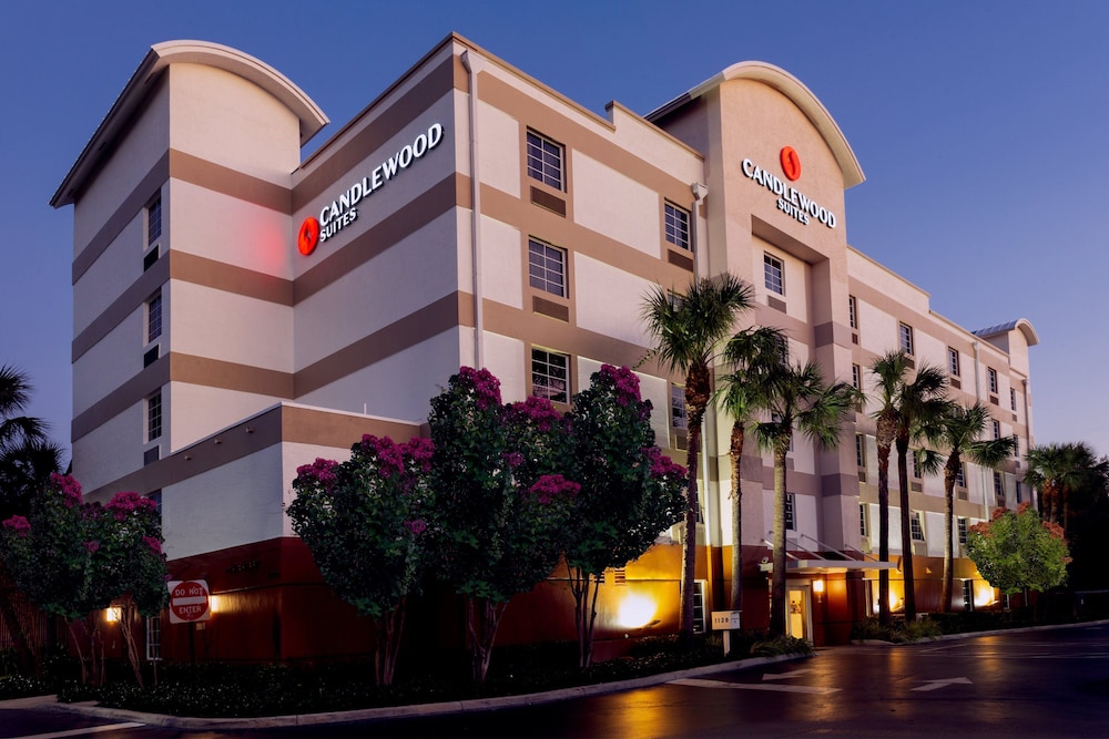 Candlewood Suites Ft. Lauderdale Airport Cruise an IHG Hotel - featured photo