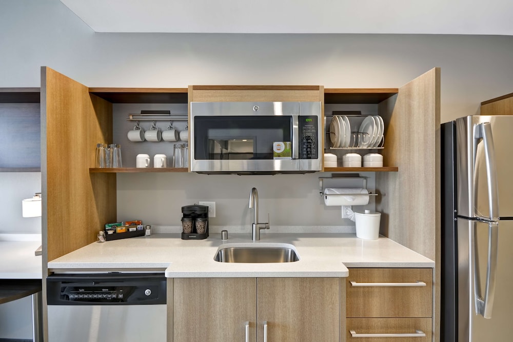 Home2 Suites by Hilton Plano Richardson - photo 18