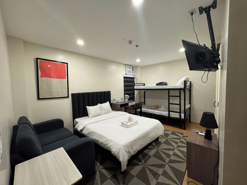 Circuit Manor - carbon neutral hotel in Manila