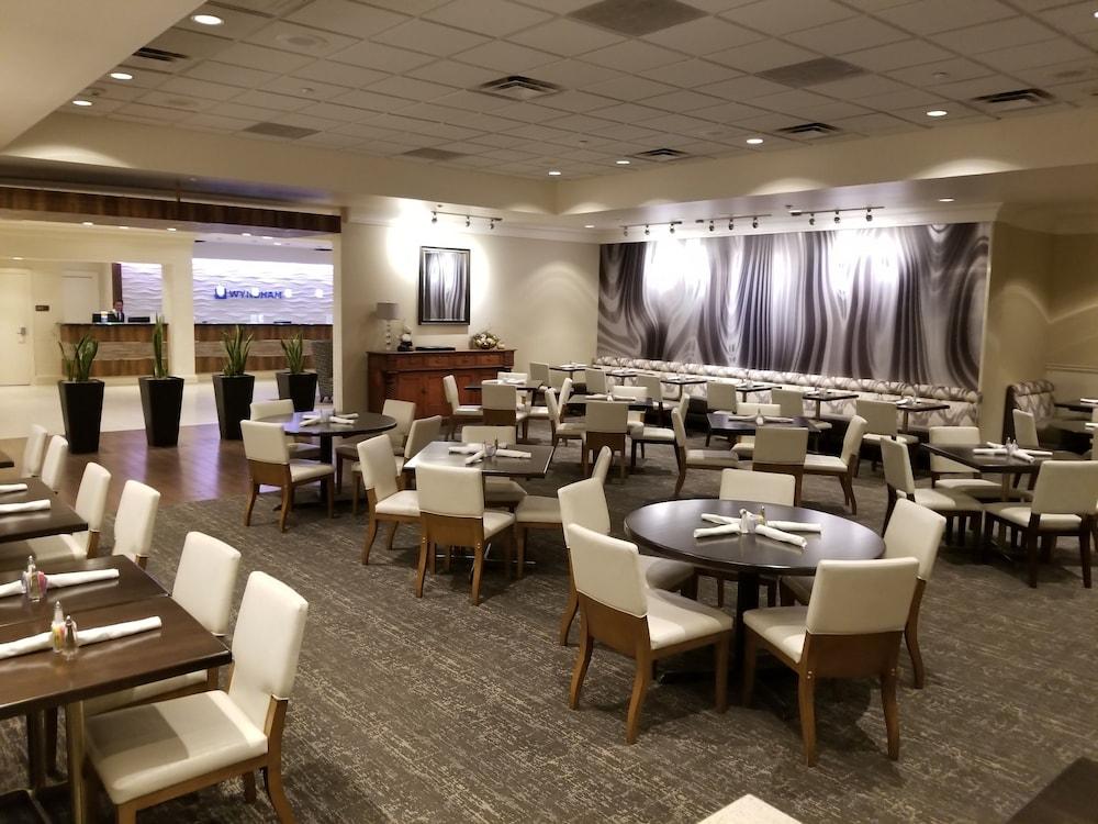 Wyndham Albuquerque Hotel & Conference Center - photo 23