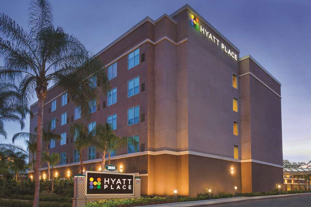 Hyatt Place at Anaheim Resort Convention Center in Anaheim, United States