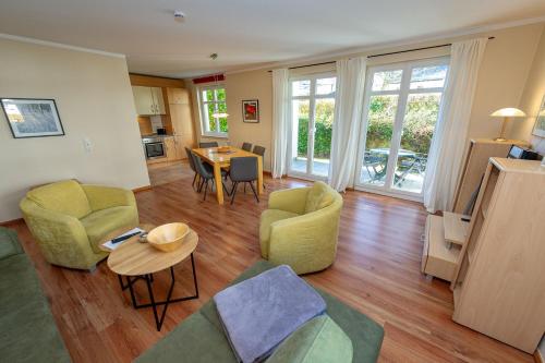 Villa Seerose Appartement 15 — 4-Star Luxury Hotel in Ostseebad Sellin, Germany