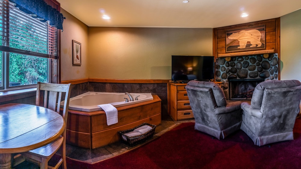 Callahan's Mountain Lodge - photo 21