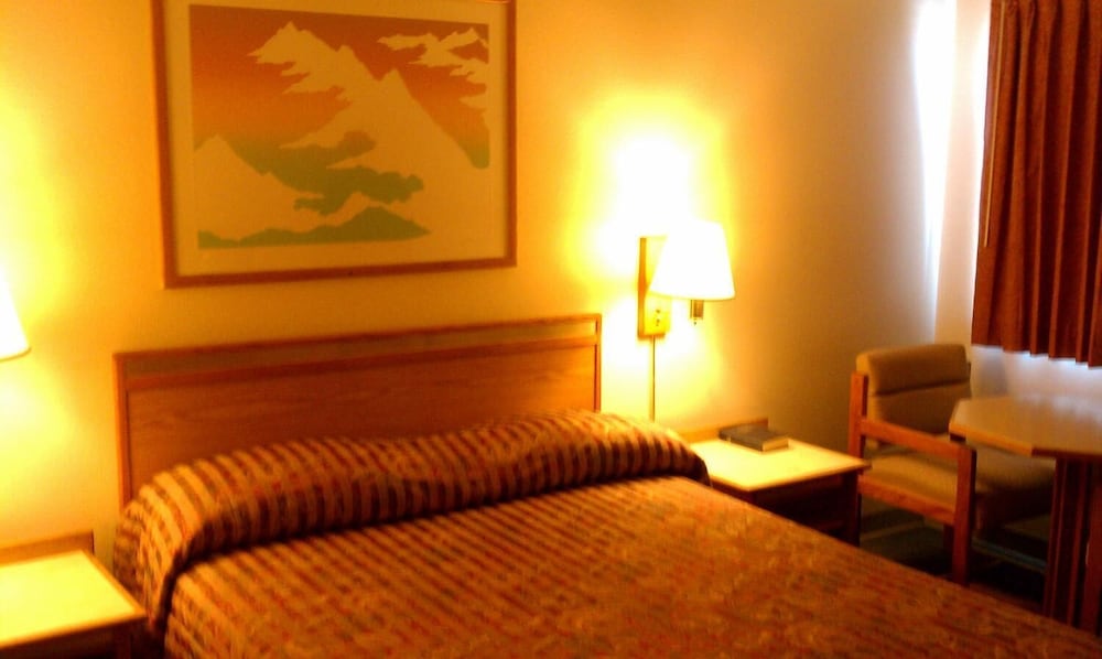 Colorado River Value Inn - photo 18