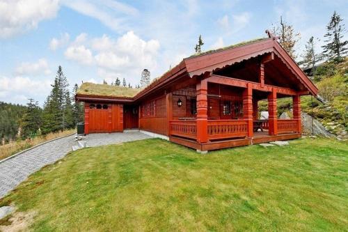 Flott hytte på Lifjell in Bo, Norway