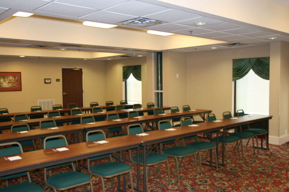 Hampton Inn Hillsville - photo 59