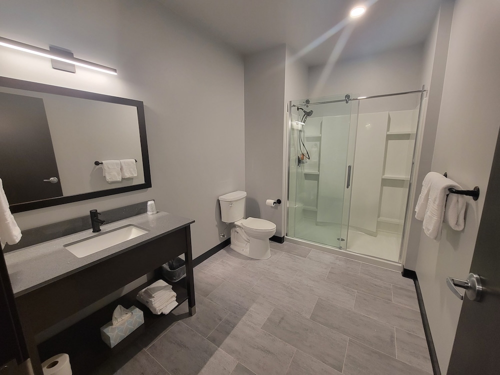Watershed Hotel - photo 48