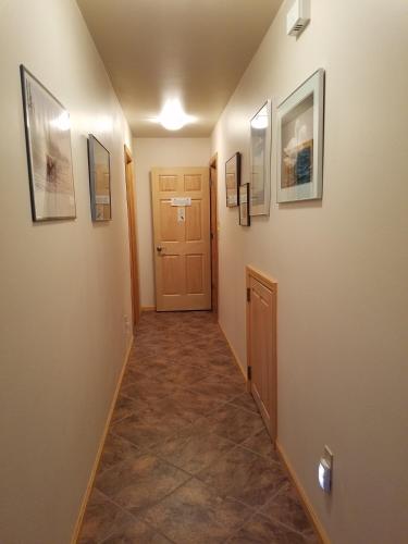 Glacier Creek Lodging - photo 4