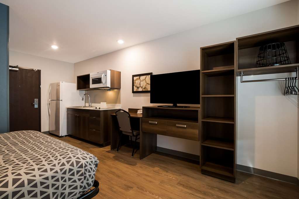 WoodSpring Suites Moreno Valley - photo 12