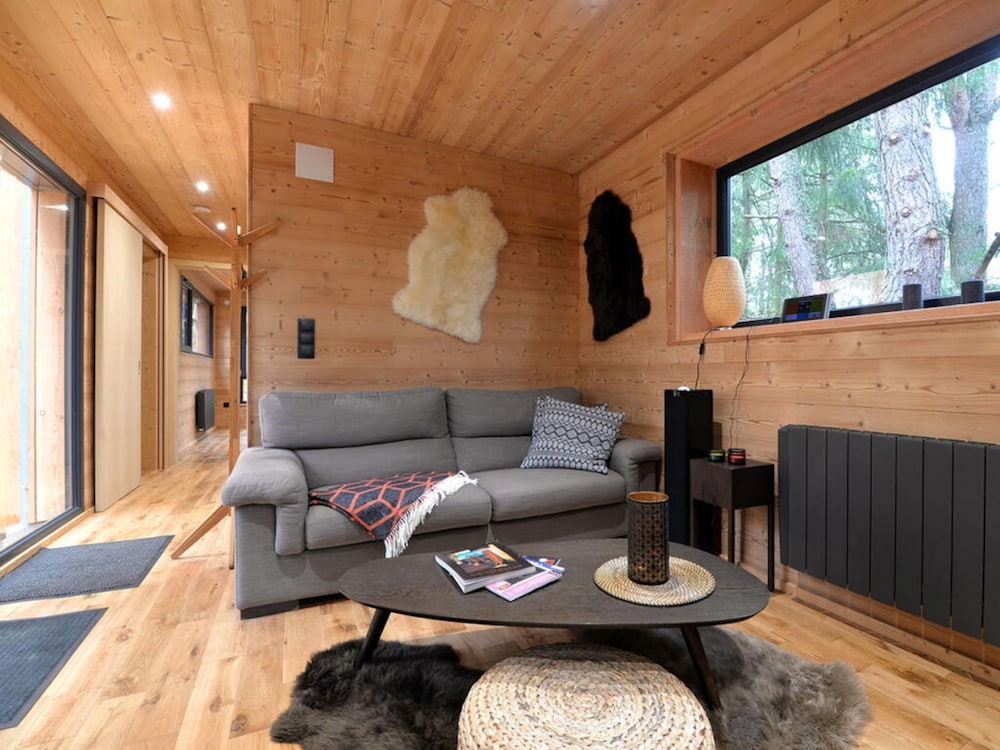 Holiday Home Under the Trees — 4-Star Luxury Hotel in Labaroche, France