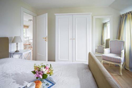Strandhaus Falshöft 1 — 4-Star Luxury Hotel in Kappeln, Germany