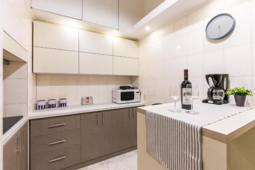 Modern and Bright Apartment in the center of Tbilisi