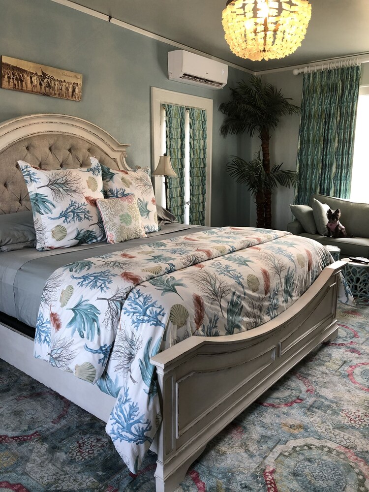 Avenue O Bed & Breakfast - photo 5