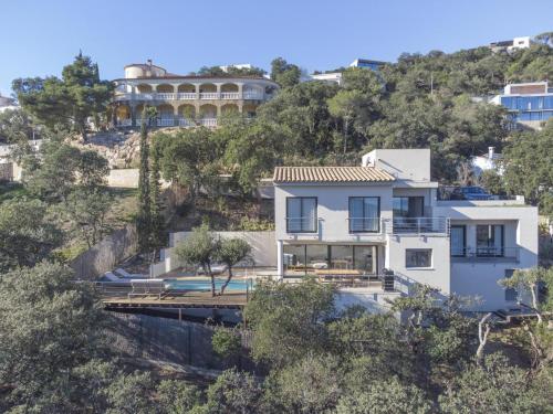 Leo - carbon neutral hotel in Begur