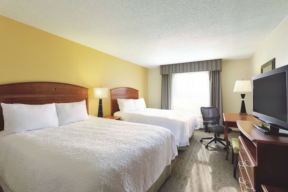 Hampton Inn Youngstown Boardman - photo 16