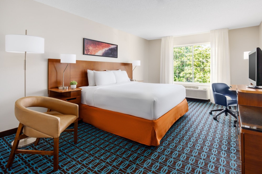Fairfield Inn & Suites Houston The Woodlands - photo 13
