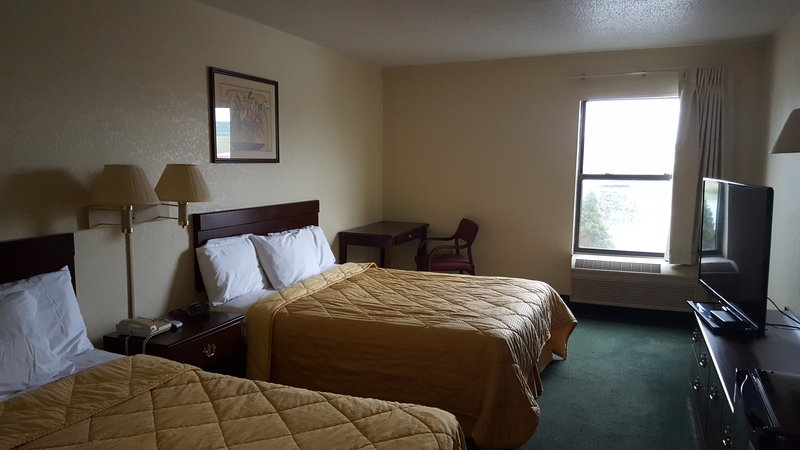 Arlington Inn And Suites - photo 11