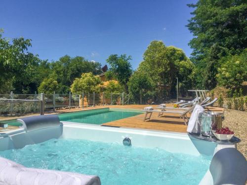Holiday Home Villa Lavinia by Interhome — 4-Star Luxury Hotel in Montevarchi, Italy