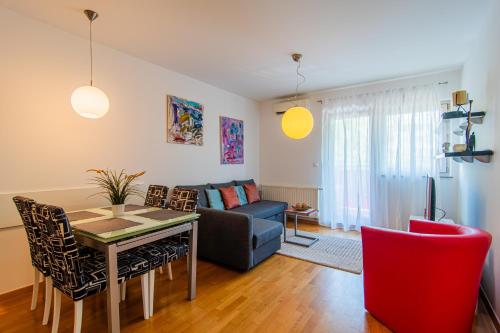 Flexible SelfCheckIns 85 Zagreb Loggia New — 4-Star Luxury Hotel in Zagreb, Croatia