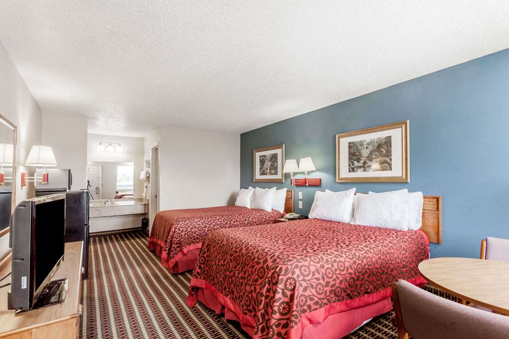 Days Inn by Wyndham Nashville North Opryland Area - photo 11