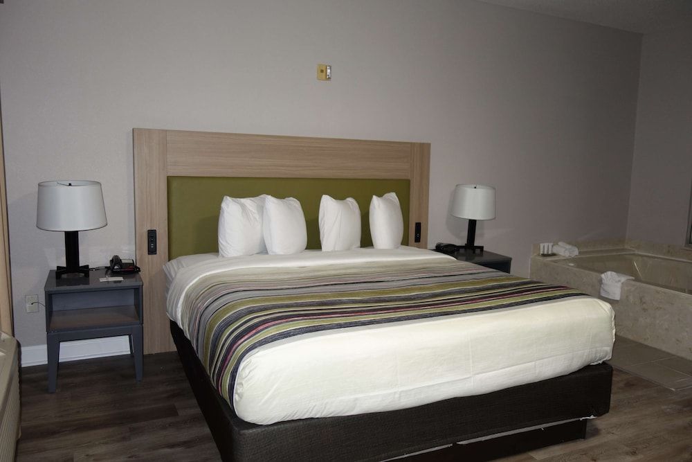Baymont Inn and Suites by Wyndham The Woodlands - photo 14