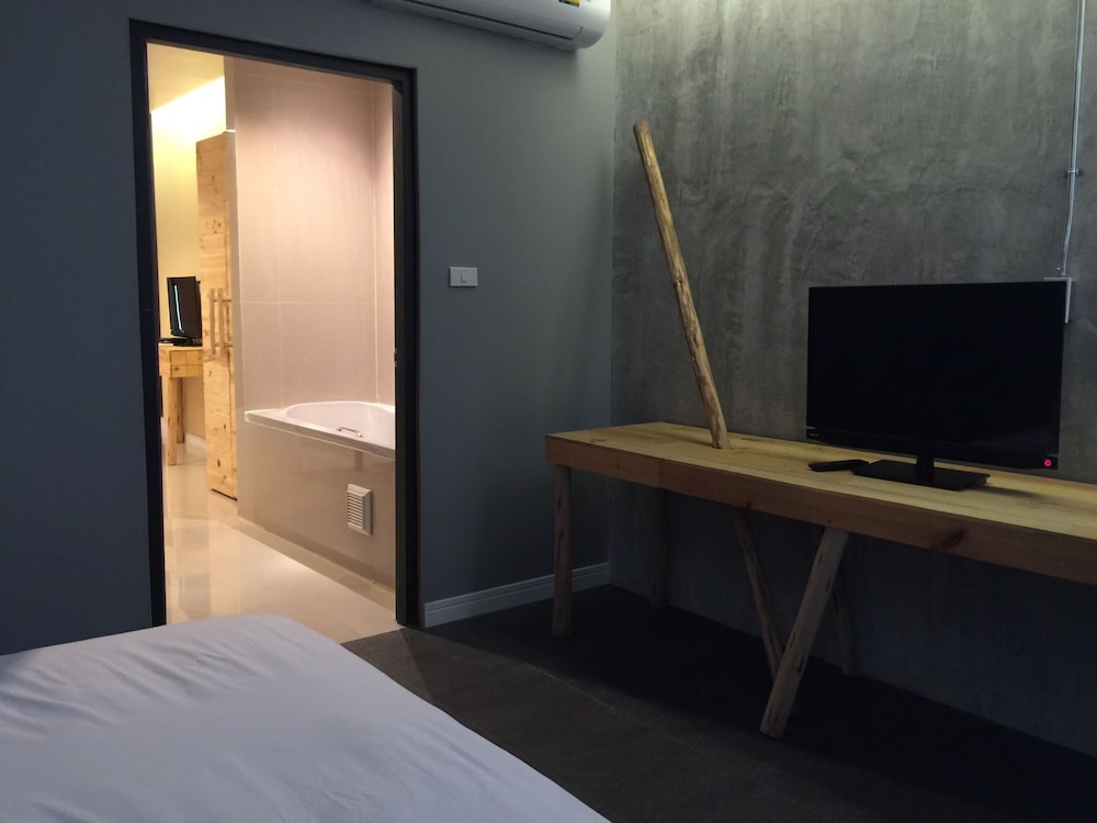Klim Hotel — Buri Ram — photo 4