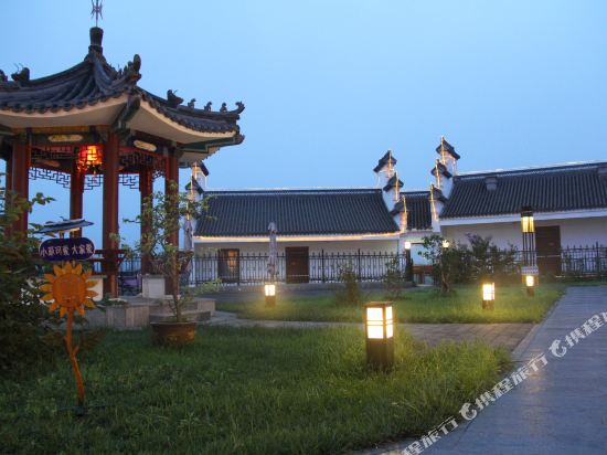 Dian’gu Holiday Hotel in Baoding, People's Republic of China