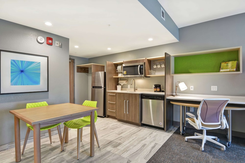 Home2 Suites by Hilton Jacksonville South St. Johns Town Ctr - photo 16