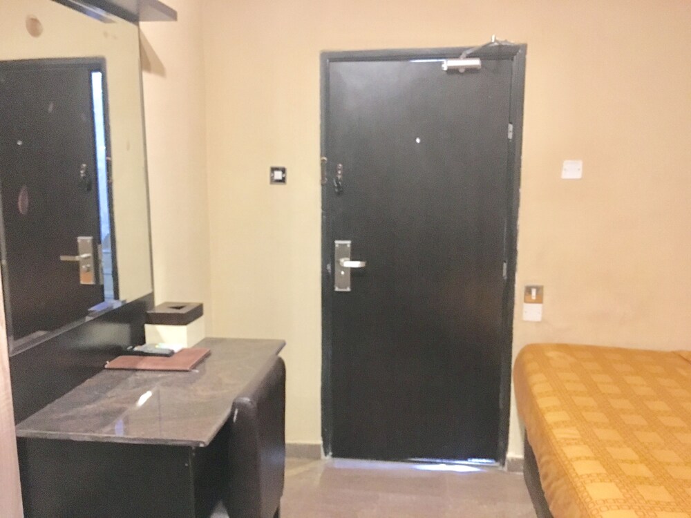 Elicris Hotel — Lagos — photo 5