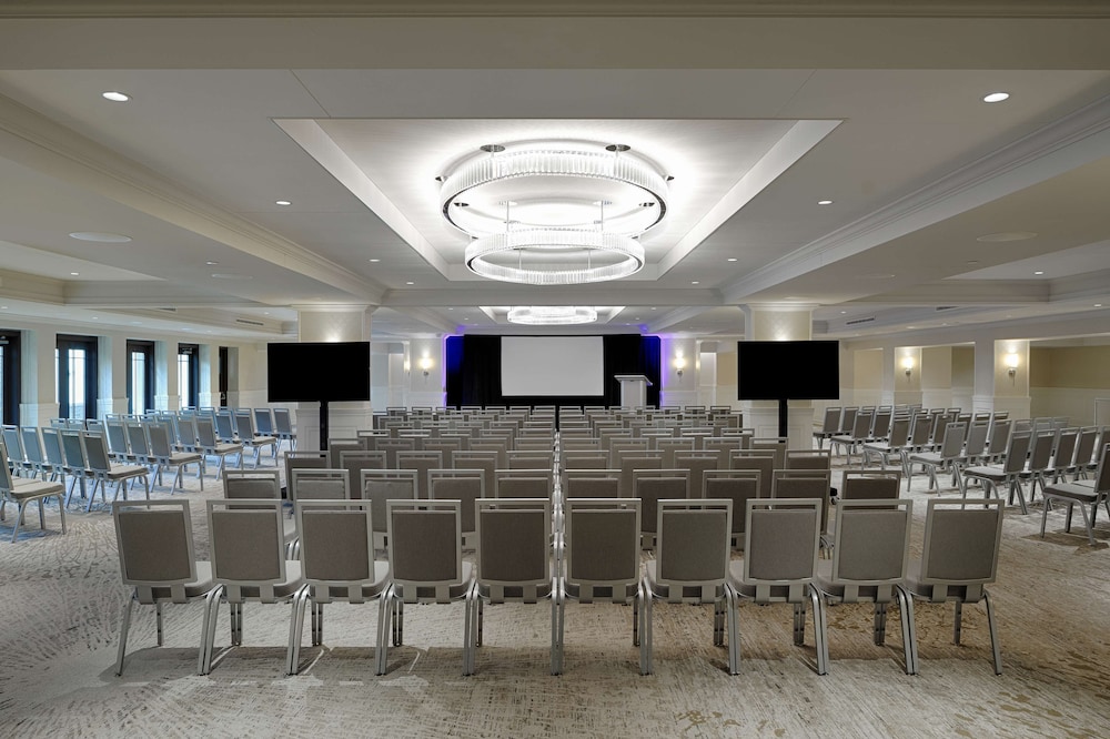 The Kingsley Bloomfield Hills a DoubleTree by Hilton - photo 84