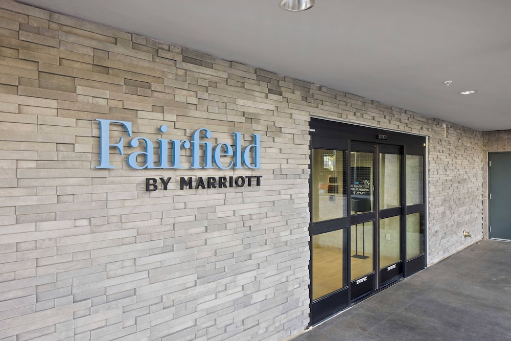 Fairfield Inn & Suites by Marriott San Diego Pacific Beach - photo 40