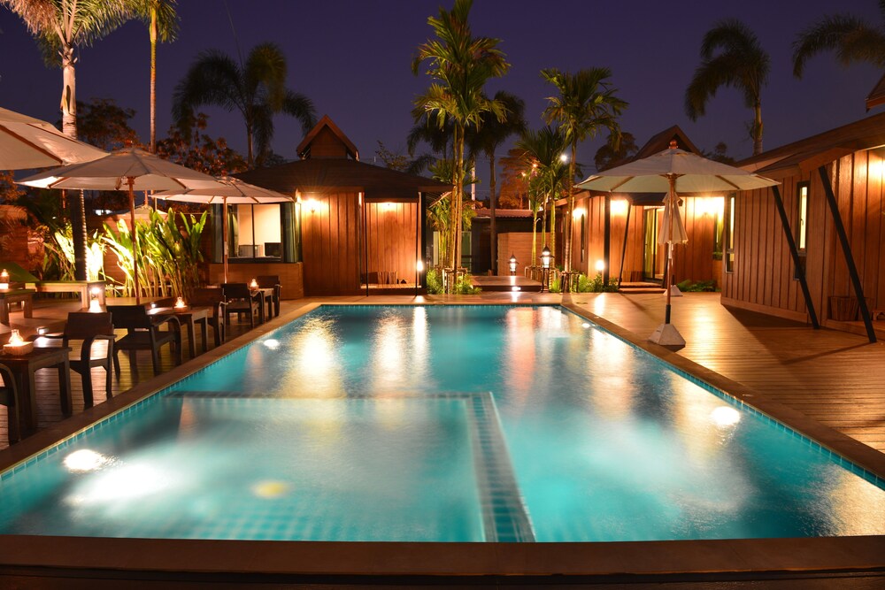 Lana Hotel — hotel in Hang Dong