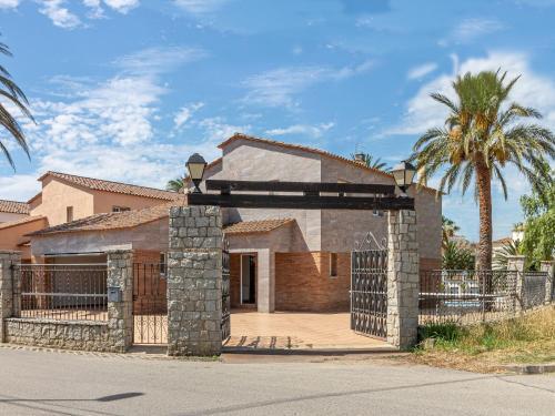 Isabella - carbon neutral hotel in Denia