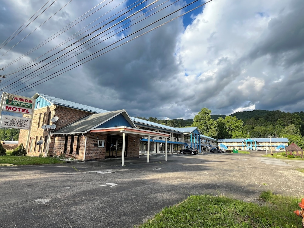 Mountain Empire Motel - photo 10