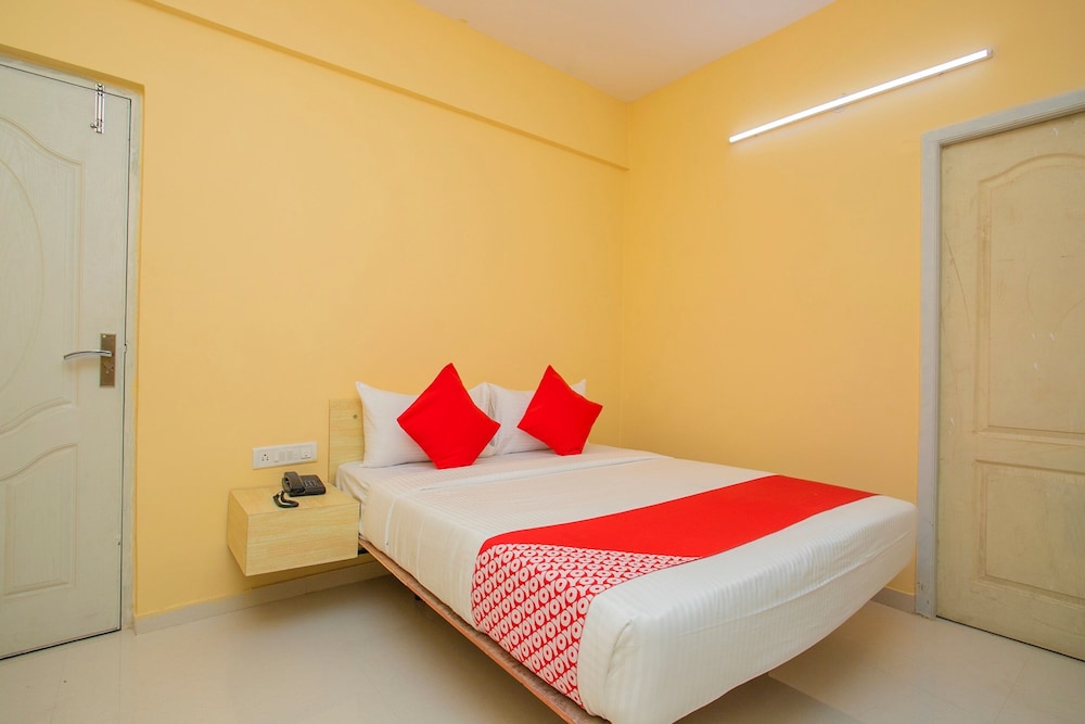 OYO 10522 Varcity Emerald - last minute hotel in Bengaluru