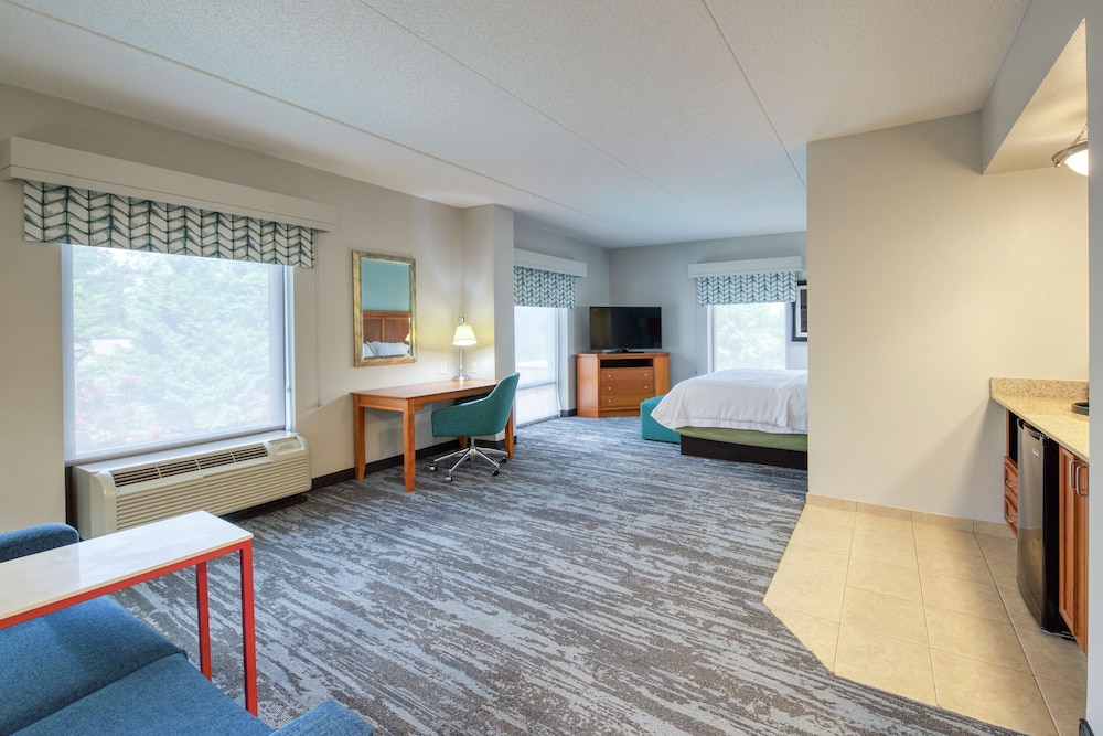 Hampton Inn Wilmington University Area Smith Creek Station - photo 40