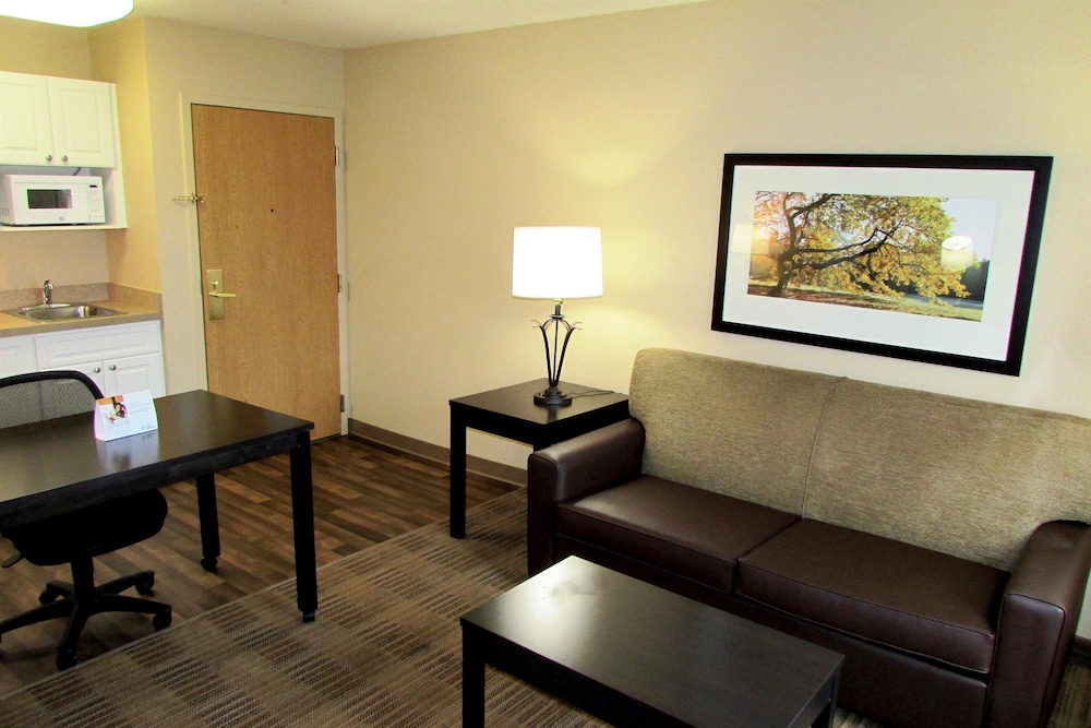 MainStay Suites Washington Dulles Airport - photo 20