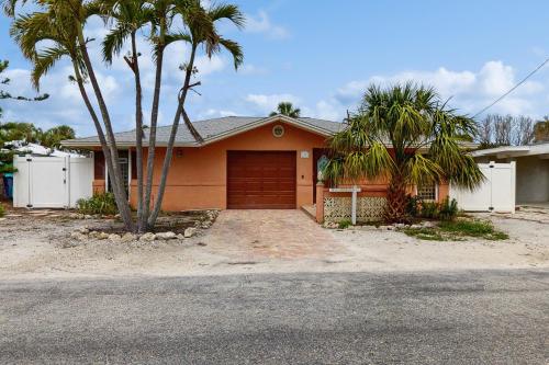 Tropical Oasis - photo 3