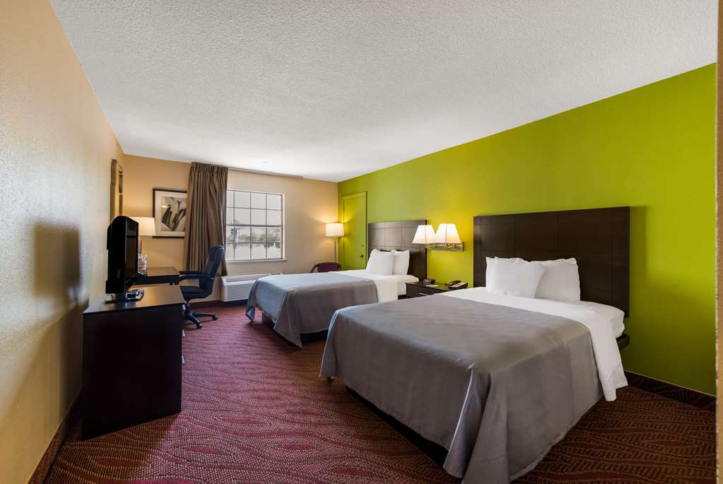 Quality Inn Saint Louis Airport - photo 13