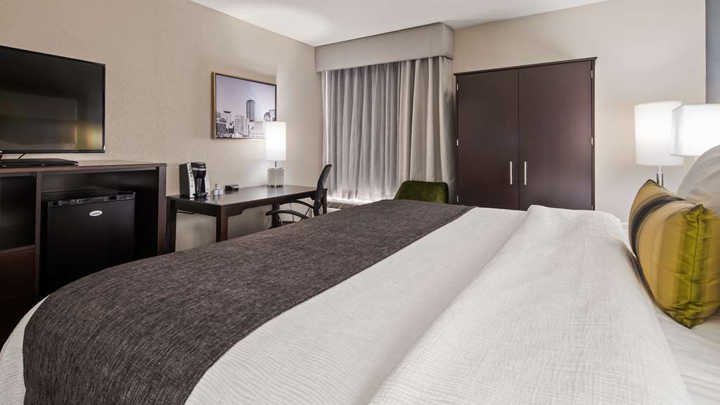 Best Western Plus Indianapolis NW Hotel - photo 10