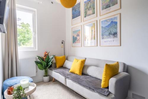 Le Petit Monet City Center Near Train Station in Vernon, France